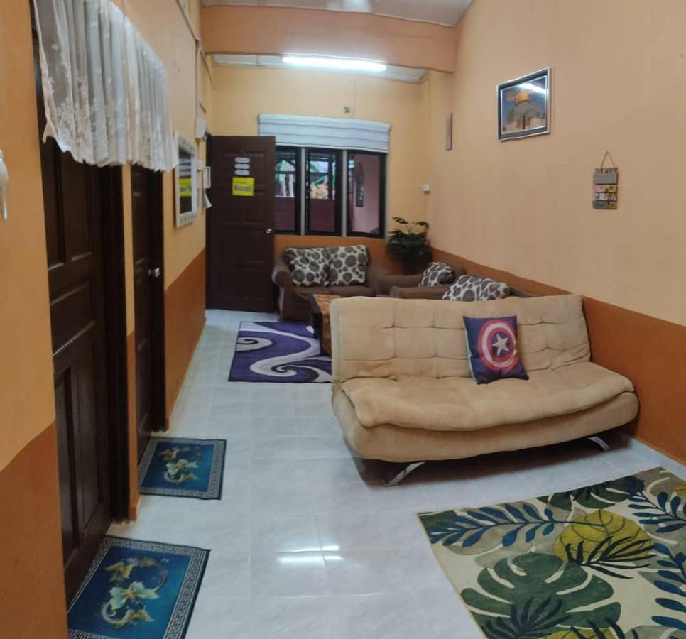 Ns Homestay Private Pool Tanah Merah  Extérieur photo