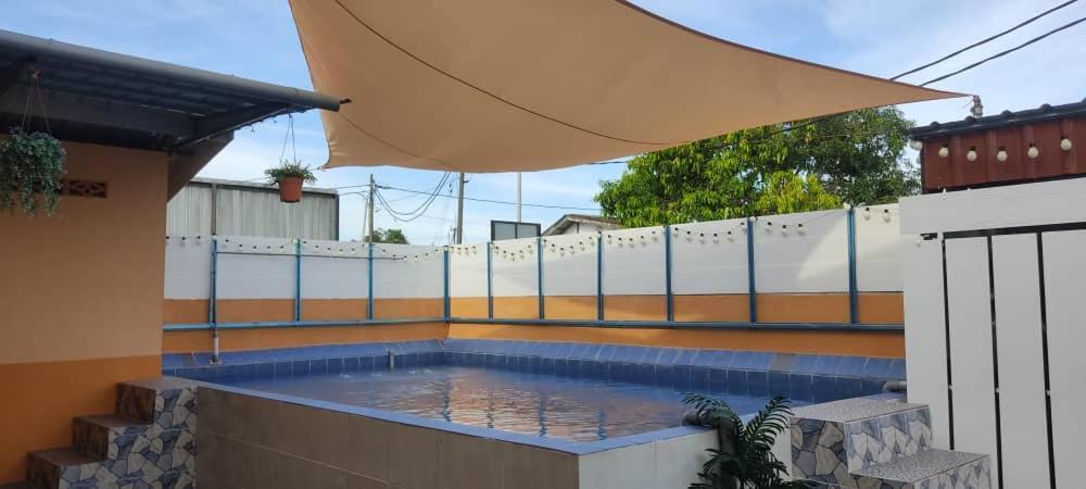 Ns Homestay Private Pool Tanah Merah  Extérieur photo